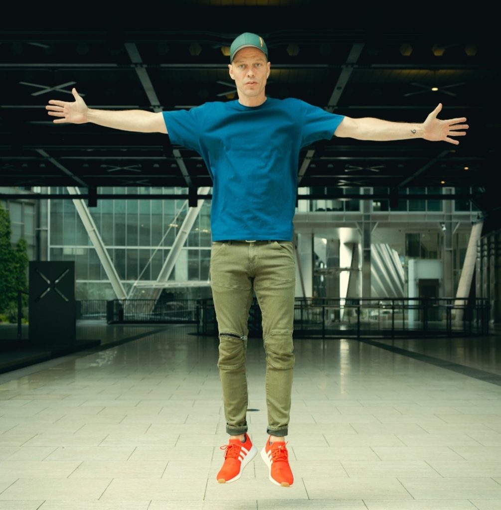 Jasper Hoiby's Planet B + Ana Silvera